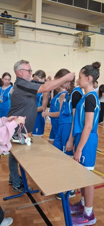 548698632_1569090130721237_4627342808980711930_n