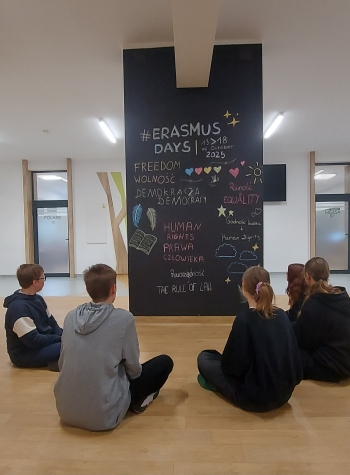 568414893_1601559640807619_2635964025851142278_n