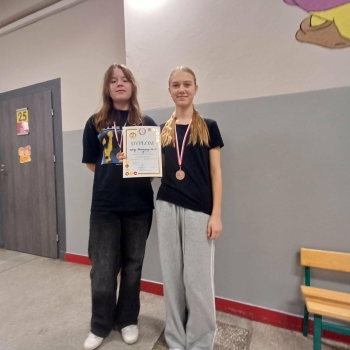 590251903_1637298373900412_4277979104480994606_n