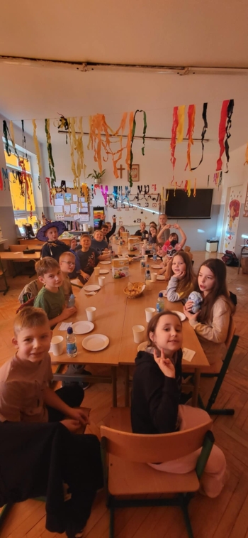 593583762_1638781153752134_4785830566242589111_n