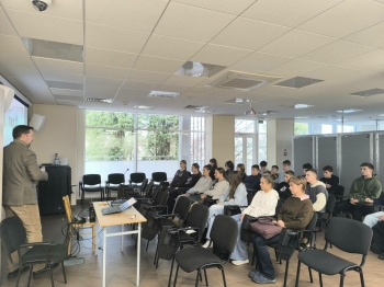 595456976_1641168393513410_6554292174951648862_n