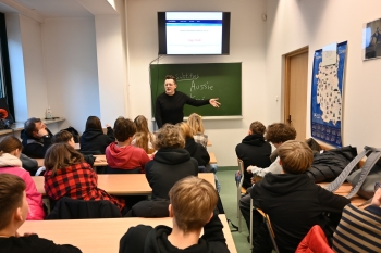 605623751_886924830516553_1503752143565073406_n