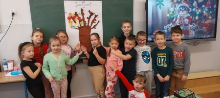 „Lekturki spod chmurki” - projekt edukacyjny w klasie IIai