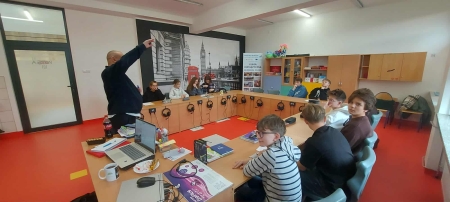 Zajęcia z native speakerem, panem Stuartem! 