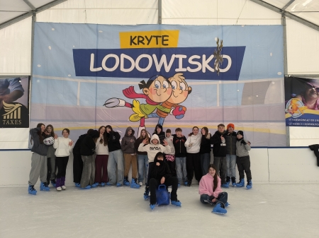 Walentynki klasy 7a na lodowisku! 