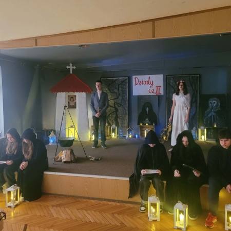 ,, Ciemno wszędzie,głucho wszędzie...’ - II część ,,Dziadów” Adama Mickiewicza...